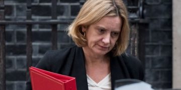 UK home secretary resigns over immigration scandal