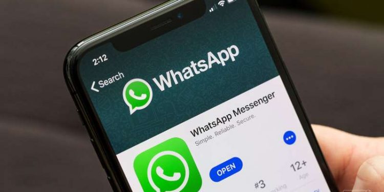 WhatsApp now lets you play Facebook and Instagram videos within the app