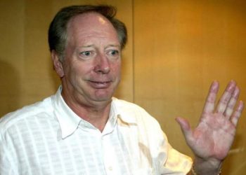 Ex-Nigeria coach receives gift – 22 years later