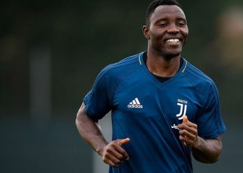 ‘Kwadwo Asamoah’ blocks a lady on IG because she did not give him her number