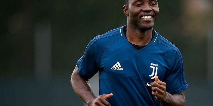 ‘Kwadwo Asamoah’ blocks a lady on IG because she did not give him her number
