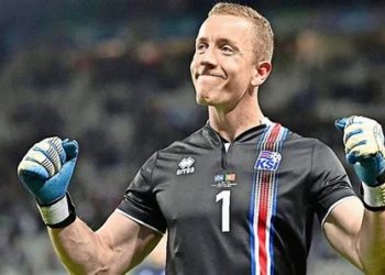 Iceland’s goalkeeper signs a 2-year contract with Qarabag FC