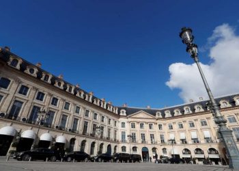 Saudi princess says $900,000 of jewels stolen from her Paris hotel
