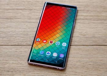 Galaxy Note 9 catches fire inside a woman’s purse