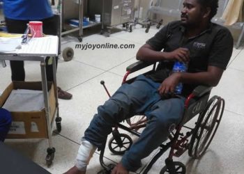 Bantama police fires into commercial bus, injures Indian