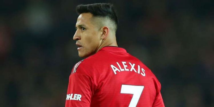 Sanchez suffers hamstring injury in training