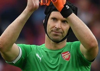 Cech to retire at end of season
