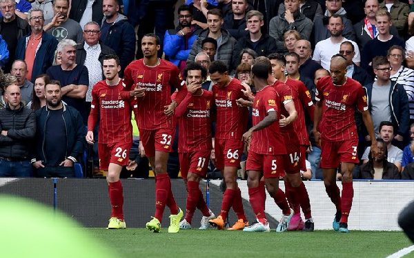 Liverpool beat Man City to go eight clear at top of Premier League