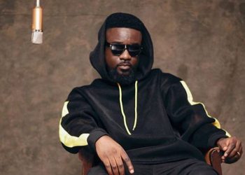 I’m not ready to rap in English – Sarkodie