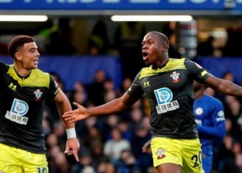 Redmond scores stunning team goal as Southampton shock Chelsea