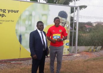 Asante Kotoko unveil new coach Maxwell Konadu