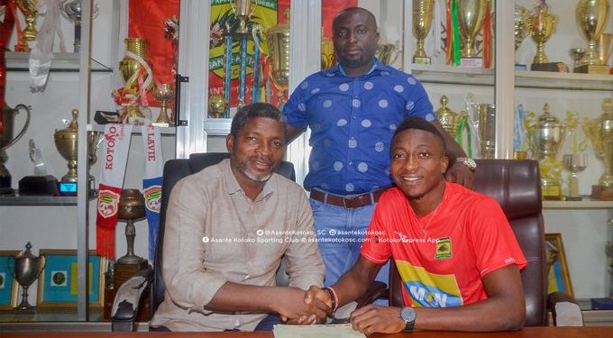 Annan extends his contract with Kotoko for 3 years