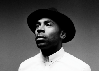 Video: American singer Major gets an Asante name and learns how to dance Adowa