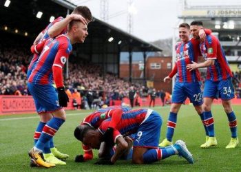 Ayew earns Palace point against Arsenal