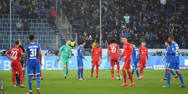 Bayen and Hoffenheim pass the ball to each other
