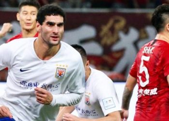 Marouane Fellaini tests positive for coronavirus