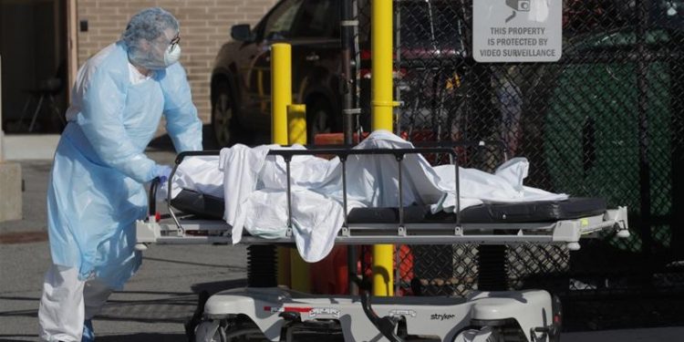 NY records 731 new coronavirus deaths in its deadliest day yet