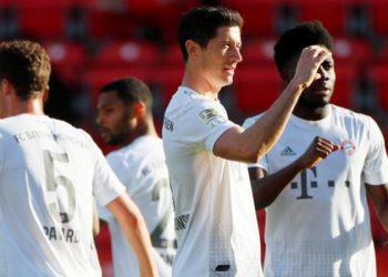 Bayern return to league action with a win