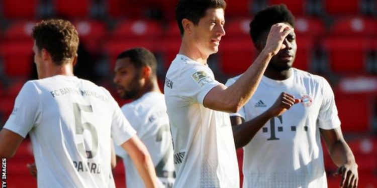 Bayern return to league action with a win