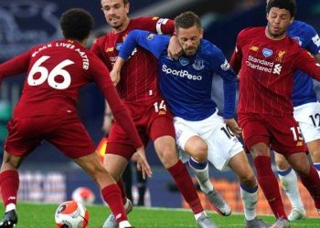 Liverpool five points from title after Merseyside derby stalemate