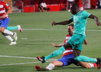 Real two points from La Liga title after surviving Gradana scare