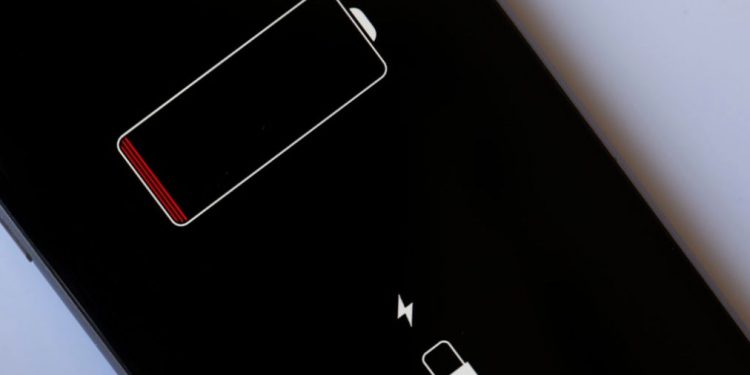 Nine things that are killing your phone battery