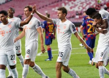 Bayern Munich humiliate Barcelona