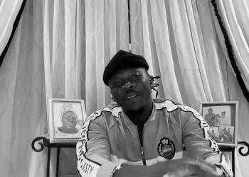 Stonebwoy apologises to Sarkodie and his manager