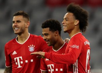 Super Bayern beat Schalke 8-0