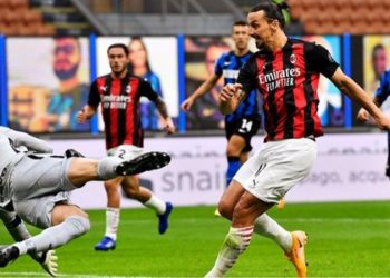 Ibrahimovic scores twice as Milan beat Inter in derby