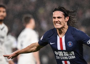 Manchester United set to sign Edinson Cavani