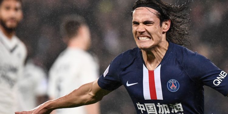 Manchester United set to sign Edinson Cavani