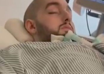 Saudi Arabian prince moves his hand for first time after 15 years in coma