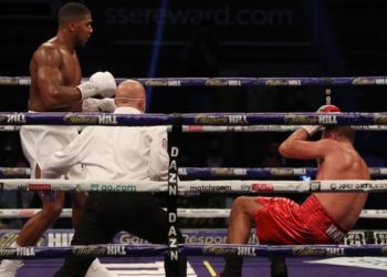 Anthony Joshua knocks out Kubrat Pulev to raise hope of Tyson Fury bout