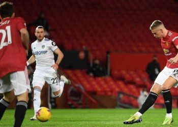 Manchester United hammer Leeds United to move to third on the league table