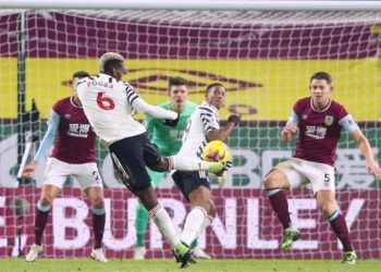 Man United beat Burnley to go top of Premier League