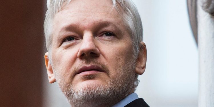 UK judge blocks US request to extradite Assange
