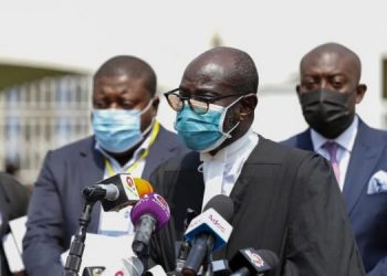 ‘Why are you in court if you can’t speak for Mahama’ – Frank Davies blasts Asiedu Nketia