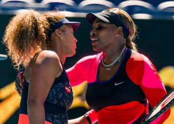 Australian Open: Naomi Osaka beats Serena Williams to reach final