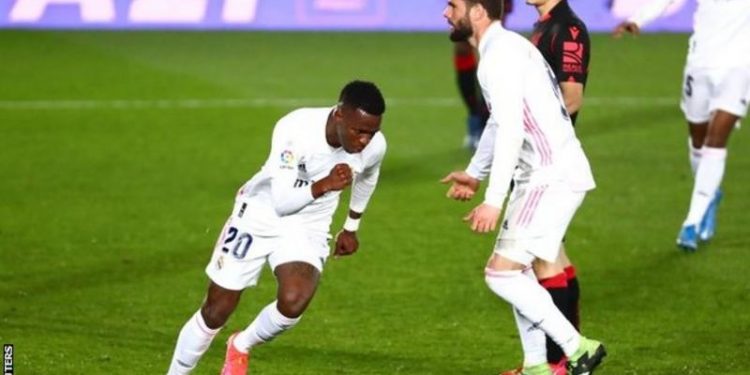 Vinicius rescues late point for Madrid