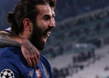 Porto shock Juventus to qualify to the quarter-finals of the UEFA Champions League