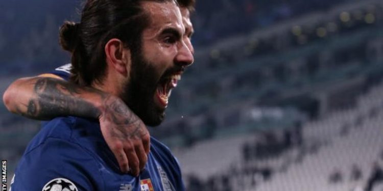 Porto shock Juventus to qualify to the quarter-finals of the UEFA Champions League