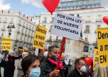 Spain passes law allowing euthanasia