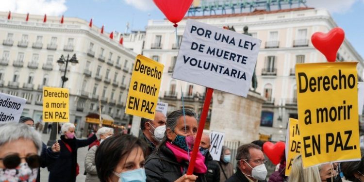 Spain passes law allowing euthanasia