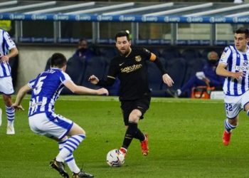 Lionel Messi scores twice on record-breaking 768th appearance