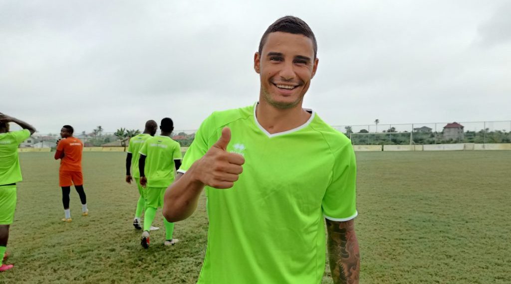 Vinicius trains with Asante Kotoko squad for the first time