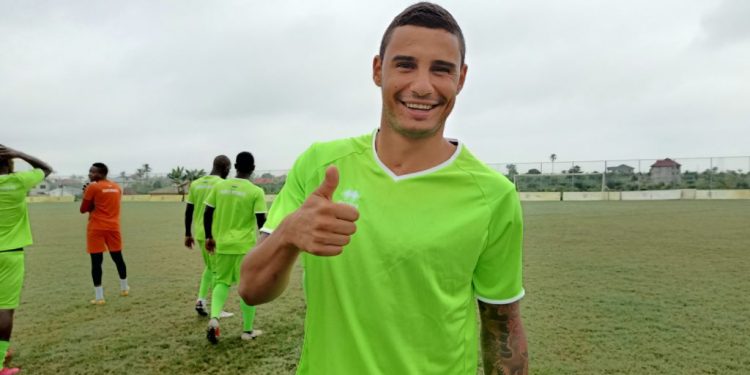 Vinicius trains with Asante Kotoko squad for the first time