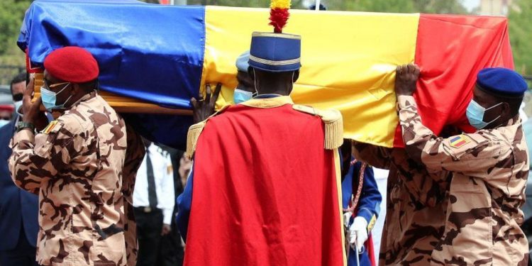 Idriss Déby: Thousands attend funeral of Chad president