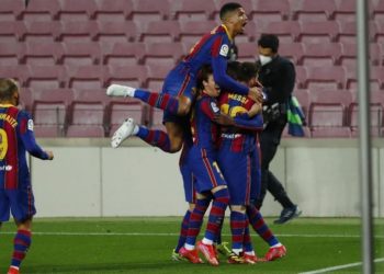 Dembele saves Barcelona in the 90th minute