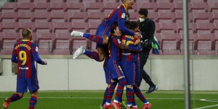 Dembele saves Barcelona in the 90th minute